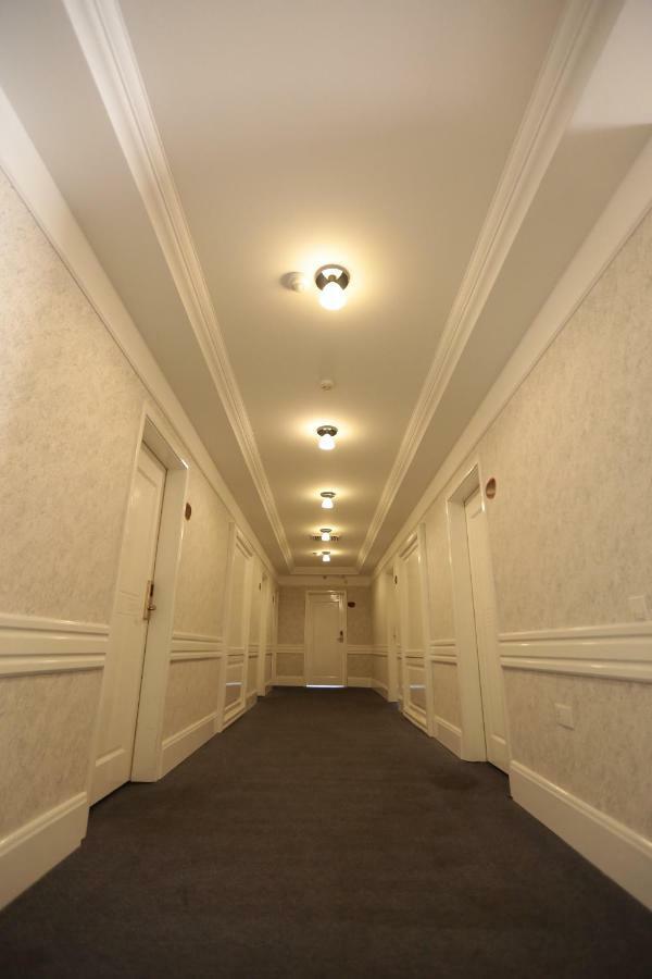 Amber Hotel Bakoe Buitenkant foto